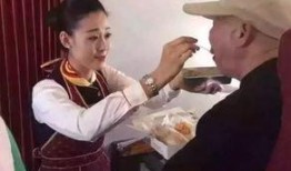 娱乐吃瓜酱老人