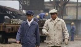 在线观看钢铁年代