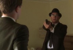 猫鼠游戏电影在线观看,在线观影，揭秘金融巨骗的惊心动魄