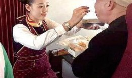 娱乐吃瓜酱老人