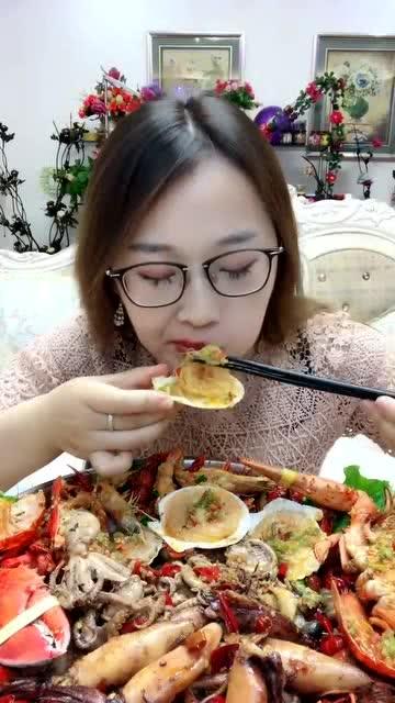 娱乐吃瓜酱章鱼